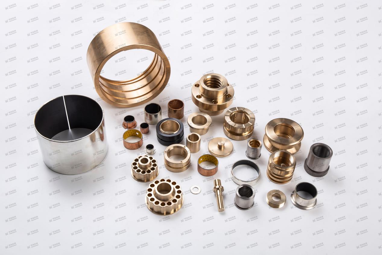 What are the differences between a single-thrust washer and a double-thrust washer, and when is each type used?